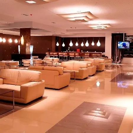 Otel Istion Club & 5*