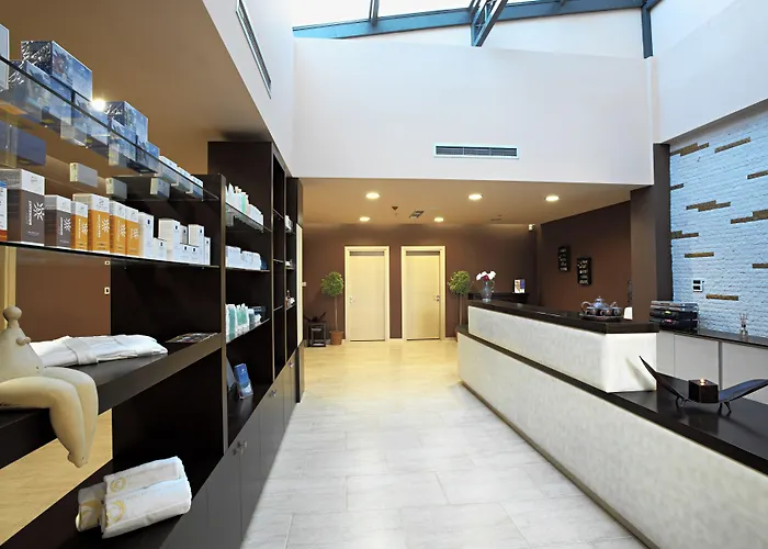 Istion Club & Hotel