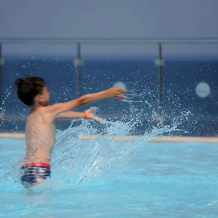 Szálloda Istion Club & Néa Potídea