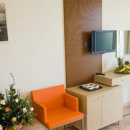 Istion Club & Hotel Nea Poteidaia