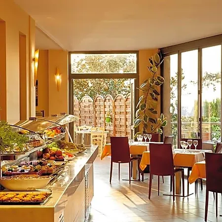 Istion Club & Hotel