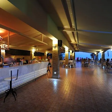 Hotel Istion Club & Nea Poteidaia