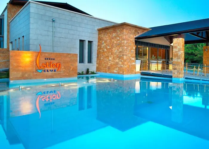 Istion Club & Hotel