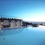 Ξενοδοχείο Istion Club & 5*