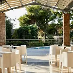 Ξενοδοχείο Istion Club & Νέα Ποτίδαια