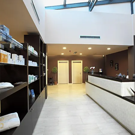 Istion Club & Hotel