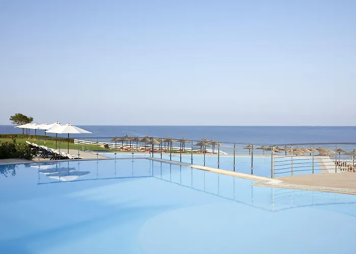 Istion Club & Hotel
