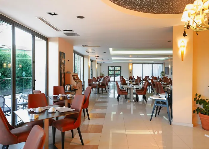 Istion Club & Hotel Potidée