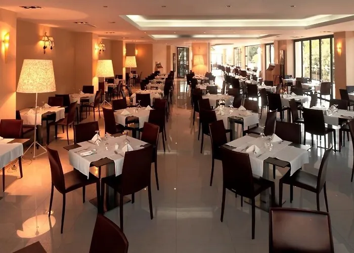 Hotel Istion Club & Nea Poteidaia