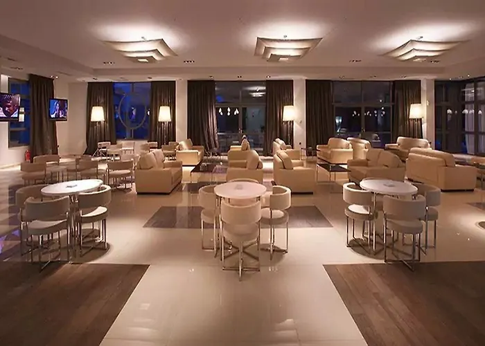 Hotel Istion Club & Nea Poteidaia